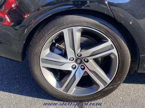 Used 2022 Land Rover Discovery HSE R-Dynamic image 7