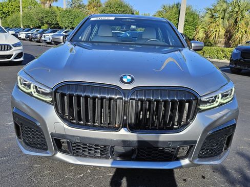 Used 2022 BMW 740i xDrive w/ M Sport Package image 11