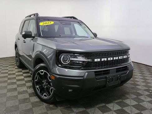 Used 2025 Ford Bronco Sport Outer Banks w/ Outer Banks Tech Package+ image 3