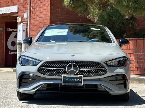 New 2026 Mercedes-Benz CLE 450 4MATIC Coupe image 9