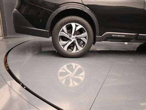 Used 2020 Subaru Outback Limited AWD/4WD image 10