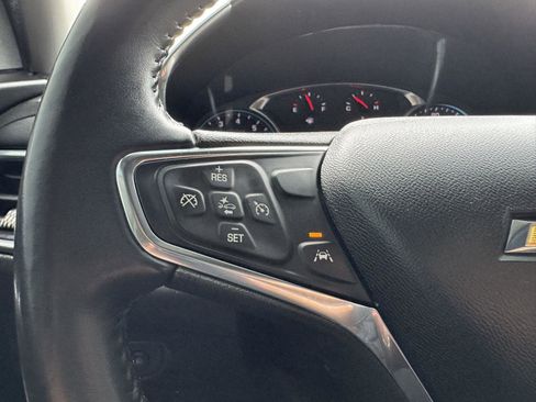 Used 2021 Chevrolet Equinox LT FWD image 24