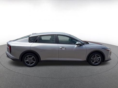 Used 2025 Kia K4 FWD image 16