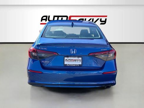Used 2023 Honda Civic Sport image 6
