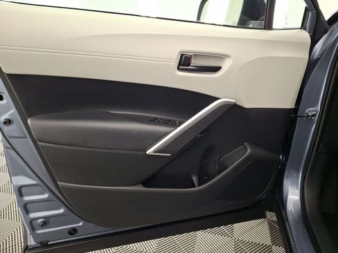 Certified 2024 Toyota Corolla Cross LE AWD/4WD image 2