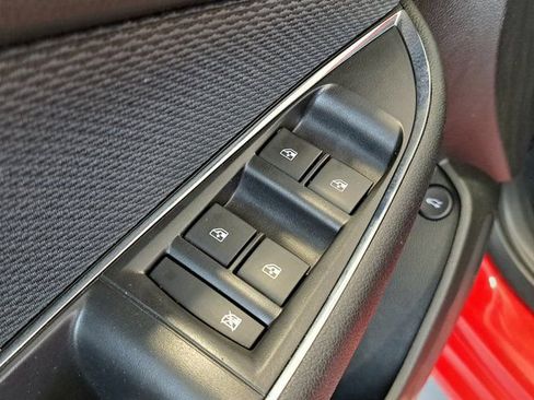Used 2017 Chevrolet Cruze LS FWD image 20