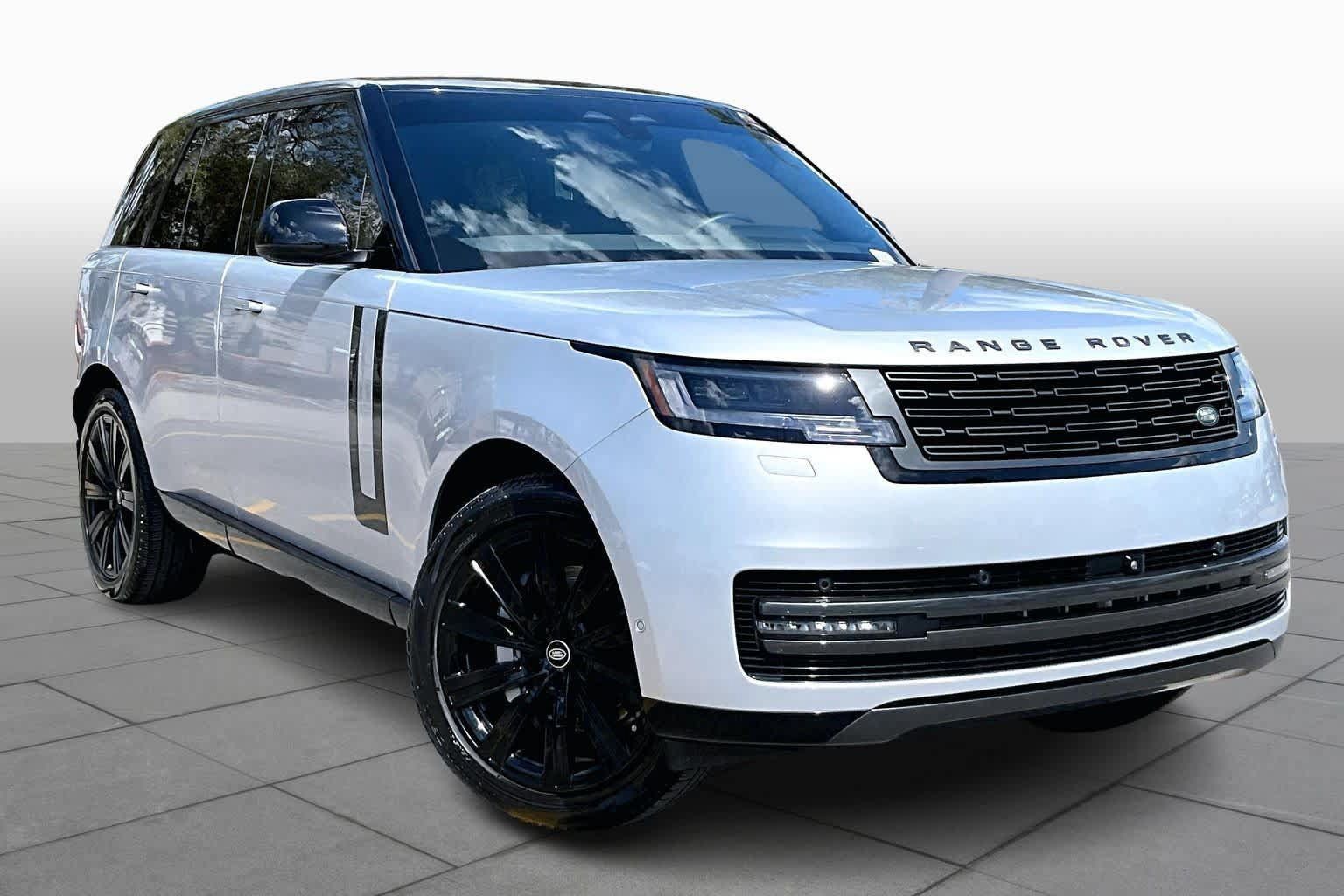 Used 2025 Land Rover Range Rover SE AWD/4WD image 4
