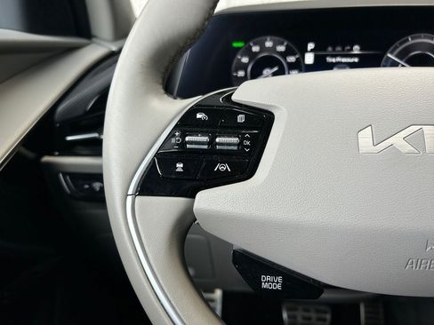 Used 2023 Kia Niro Wave FWD image 15