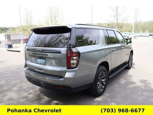 Certified 2024 Chevrolet Suburban Z71 w/ Luxury Package AWD/4WD image 7