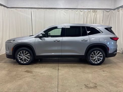 Used 2026 Buick Enclave Preferred FWD image 7