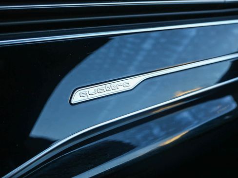 Used 2019 Audi Q8 Premium w/ Convenience Package image 28