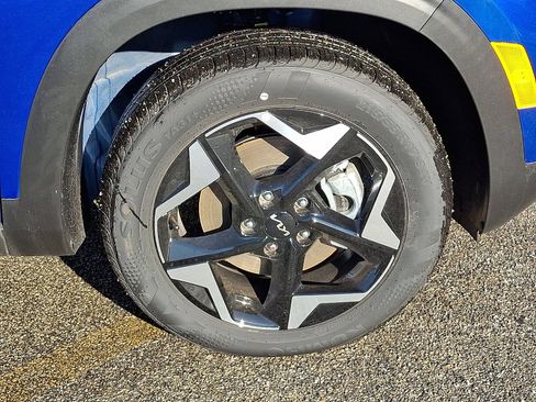 New 2026 Kia Seltos S image 10