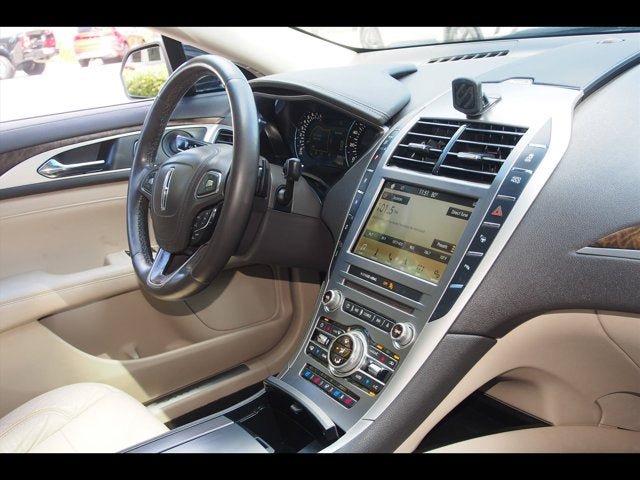 Used 2017 Lincoln MKZ Reserve w/ Technology Package FWD image 10