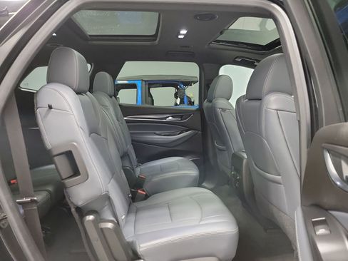 Used 2023 Buick Enclave Essence w/ Experience Buick Package AWD/4WD image 18