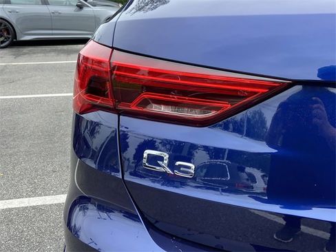 Used 2024 Audi Q3 2.0T Premium w/ Convenience Package image 32