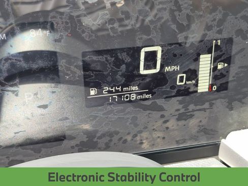 Used 2025 Nissan Kicks SV FWD image 31