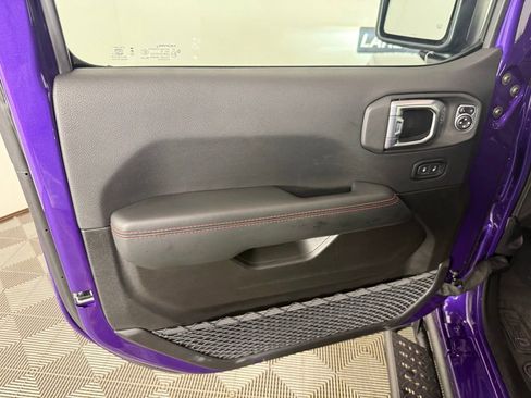 Used 2026 Jeep Wrangler Unlimited Rubicon AWD/4WD image 16