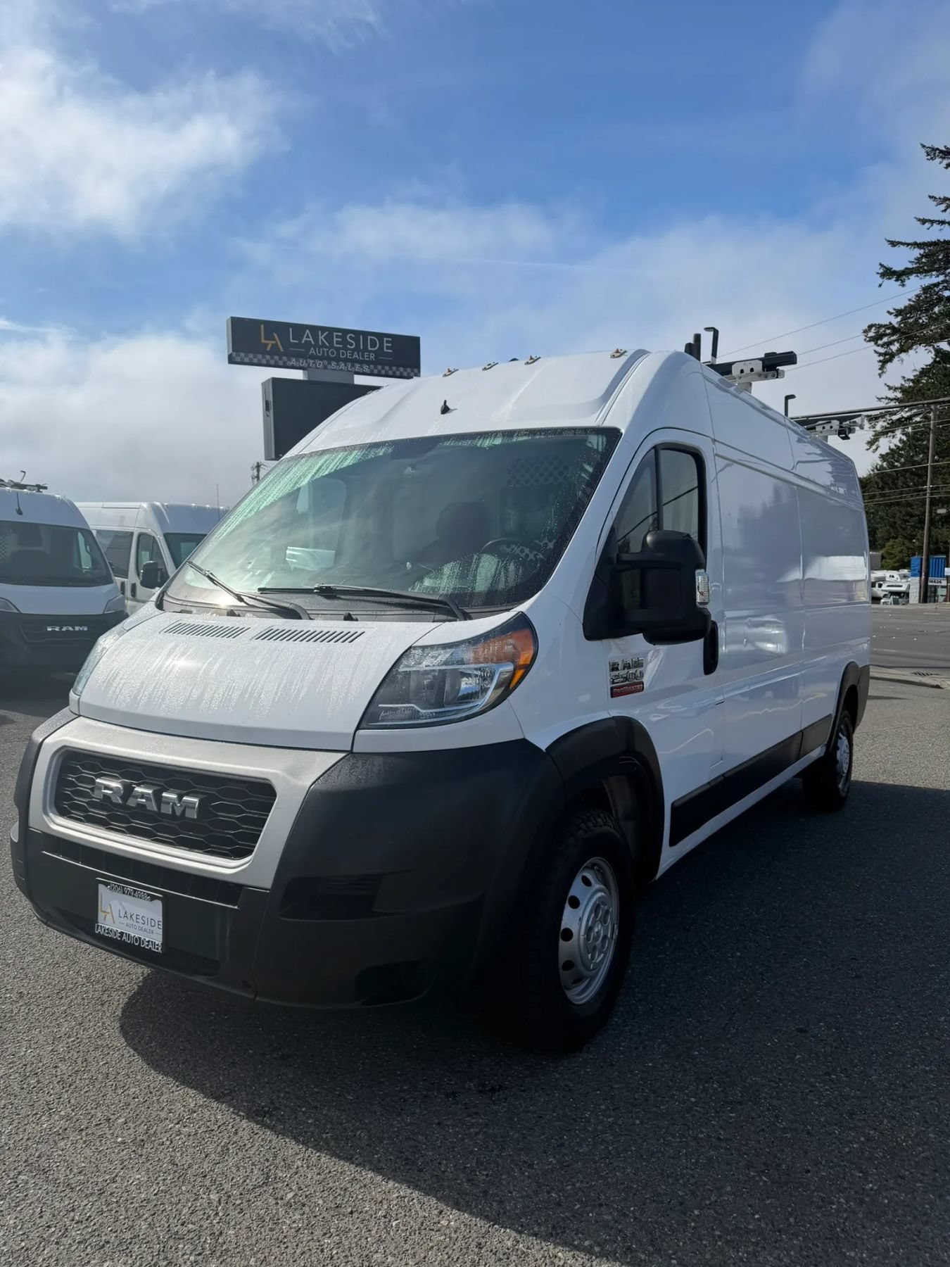 Used 2020 RAM ProMaster 2500 FWD image 1