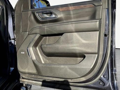 Used 2022 Chevrolet Tahoe Z71 w/ Luxury Package image 30