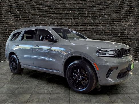 Used 2023 Dodge Durango GT image 1