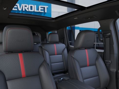 New 2026 Chevrolet Traverse RS w/ LPO, Floor Liner Package AWD/4WD image 70