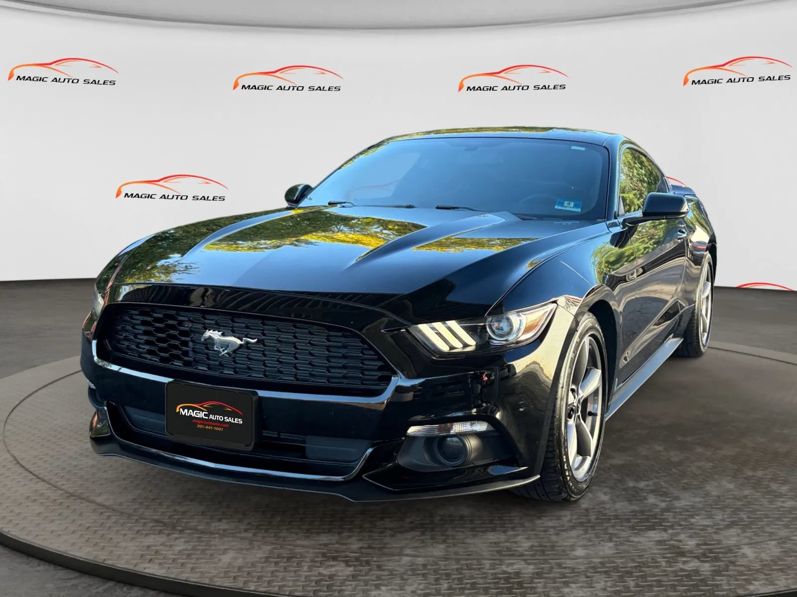 Used 2016 Ford Mustang Coupe w/ Equipment Group 051A RWD image 1