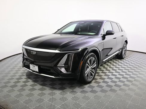New 2026 Cadillac Lyriq Premium Luxury AWD/4WD image 1