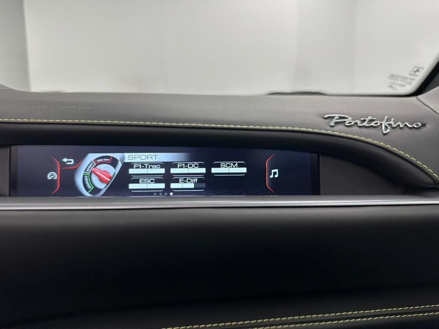 Used 2019 Ferrari Portofino RWD image 85