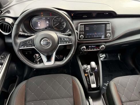 Used 2020 Nissan Kicks SR w/ Exterior Package image 13