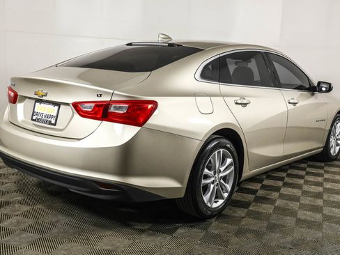 Used 2016 Chevrolet Malibu LT image 13