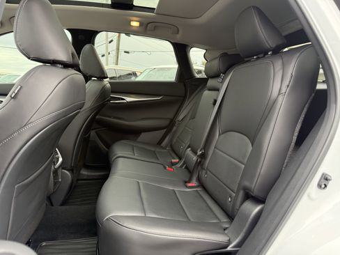 Certified 2025 INFINITI QX50 Luxe image 16