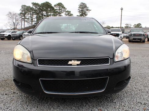 Used 2016 Chevrolet Impala LTZ FWD image 4