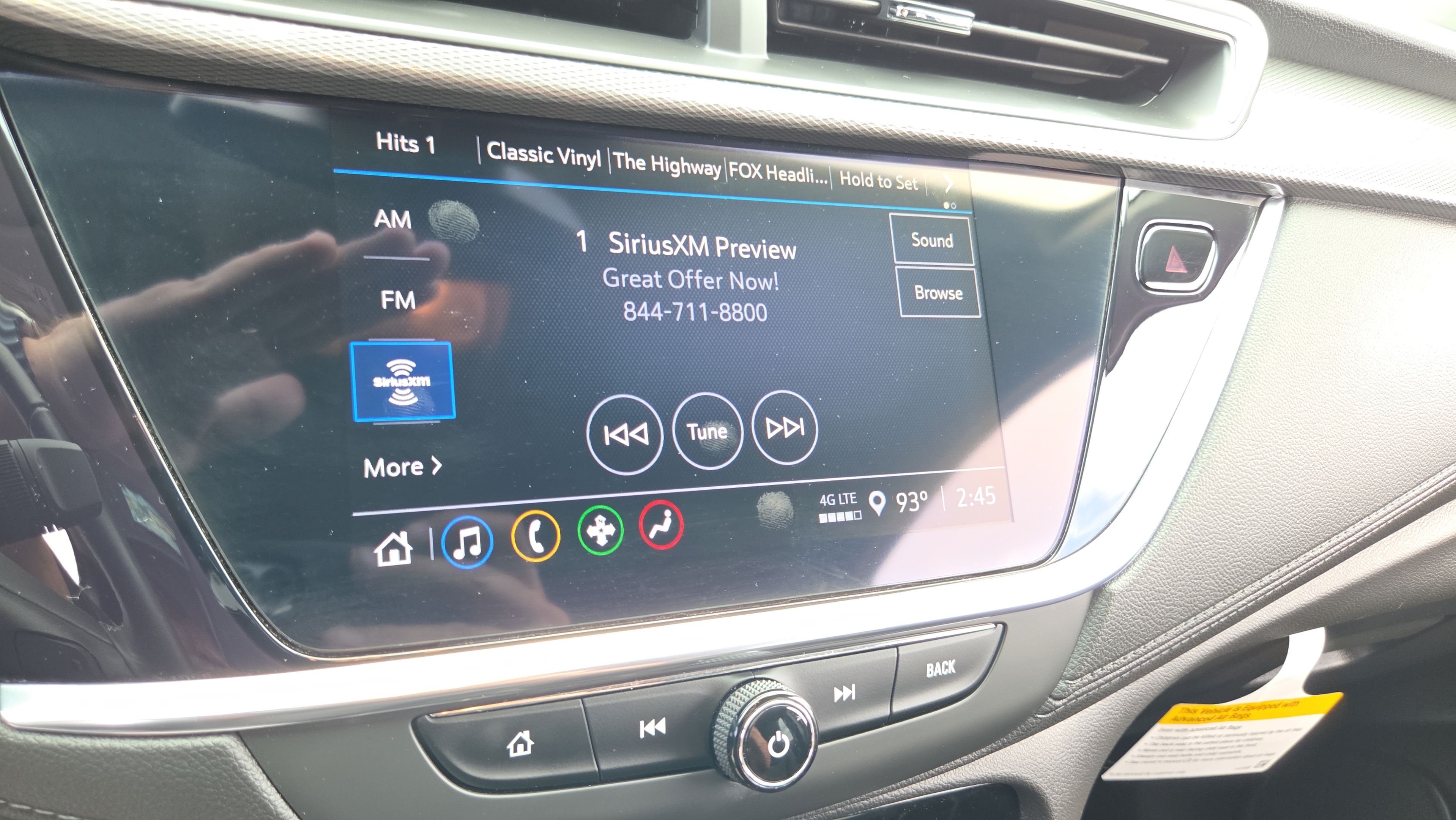 Used 2023 Buick Encore GX Essence w/ Experience Buick Package FWD image 19