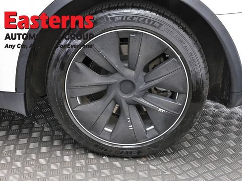 Used 2020 Tesla Model Y Long Range AWD/4WD image 26