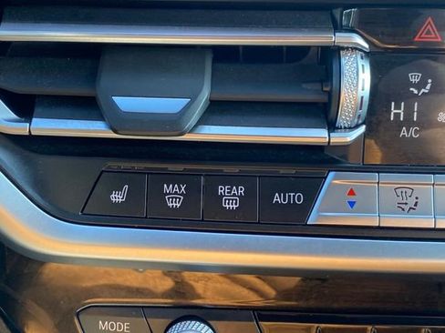 Used 2022 BMW X3 xDrive30i AWD/4WD image 14