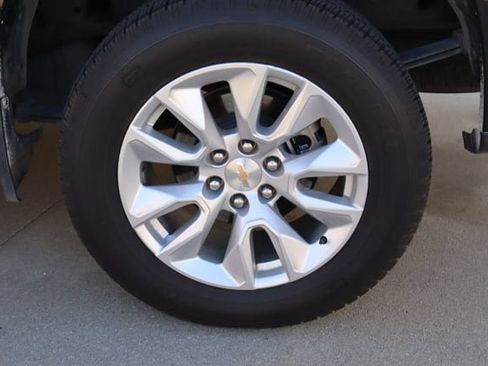 Used 2025 Chevrolet Silverado 1500 Custom RWD image 25