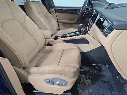 New 2026 Porsche Macan image 27