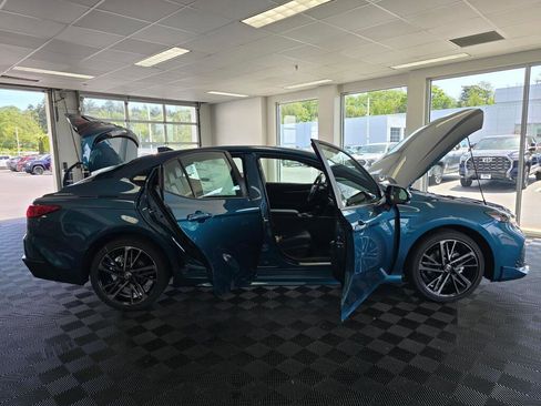 New 2026 Toyota Camry XSE AWD/4WD image 17