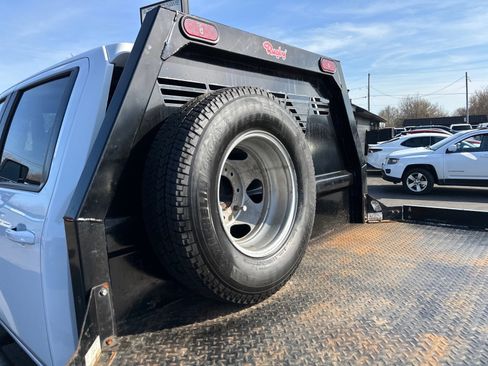Used 2024 Chevrolet Silverado 3500 LT w/ Convenience Package image 15