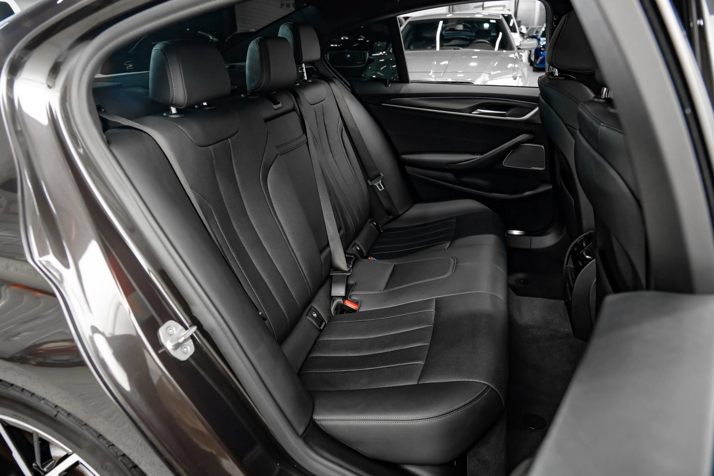Used 2021 BMW 540i w/ M Sport Package RWD image 42