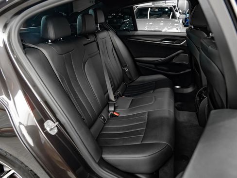 Used 2021 BMW 540i w/ M Sport Package RWD image 42