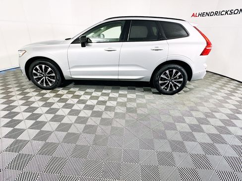 Used 2025 Volvo XC60 B5 Plus image 6