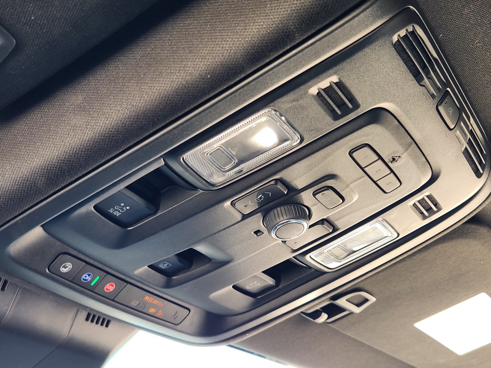 Used 2024 Cadillac Escalade ESV Sport RWD image 28