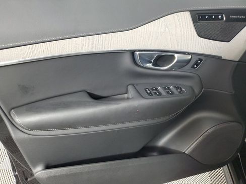 Certified 2025 Volvo XC90 T8 Ultra w/ Protection Package Premier AWD/4WD image 19