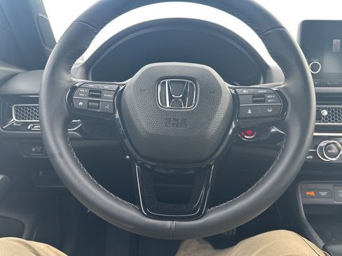 Used 2025 Honda Civic Sport image 13
