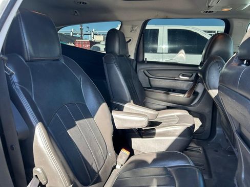 Used 2016 Chevrolet Traverse LTZ FWD image 12