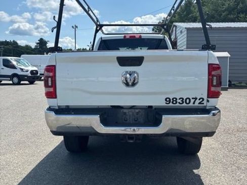 Used 2024 RAM 2500 Tradesman w/ Chrome Appearance Group AWD/4WD image 5