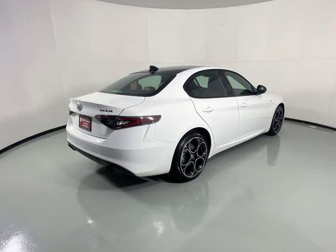 New 2024 Alfa Romeo Giulia Ti image 2