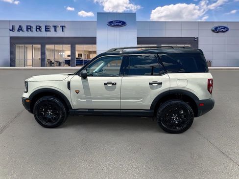 Used 2025 Ford Bronco Sport Badlands AWD/4WD image 4