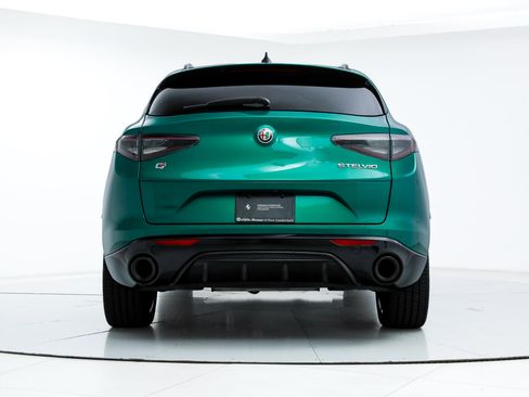 New 2025 Alfa Romeo Stelvio Sprint AWD/4WD image 4